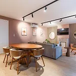 Chic 3-Room Air-Conditioned Apartment In The Heart Of The Marais