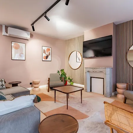 Chic 3-room Air-conditioned In The Heart Of The Marais Appartamento Parigi